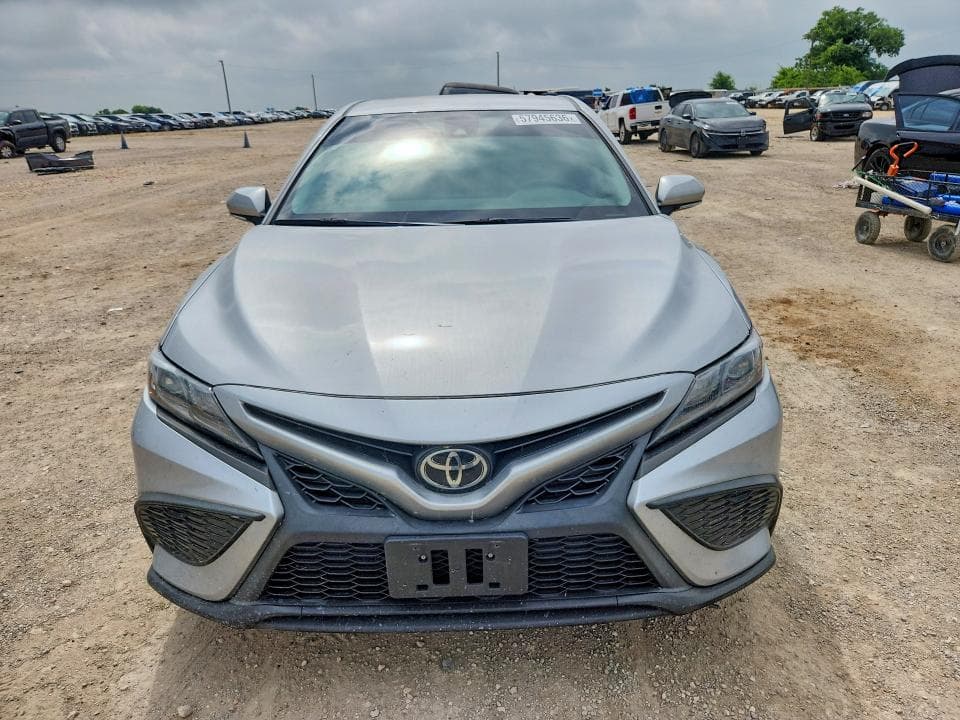 2024 TOYOTA CAMRY SE 5