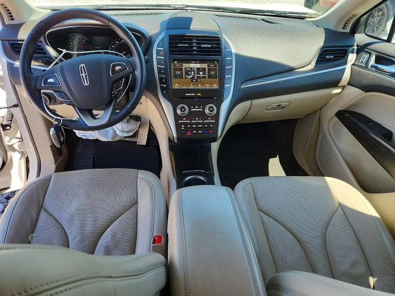 2019 LINCOLN MKC RESERVE 8