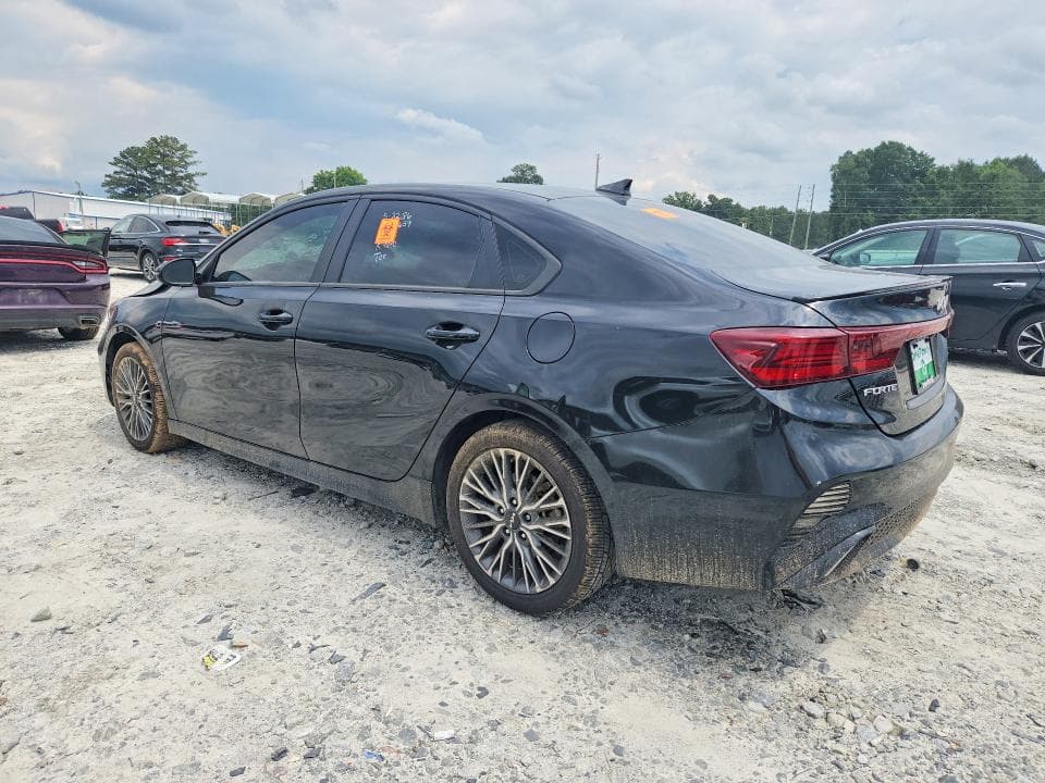 2023 KIA FORTE GT LINE 2
