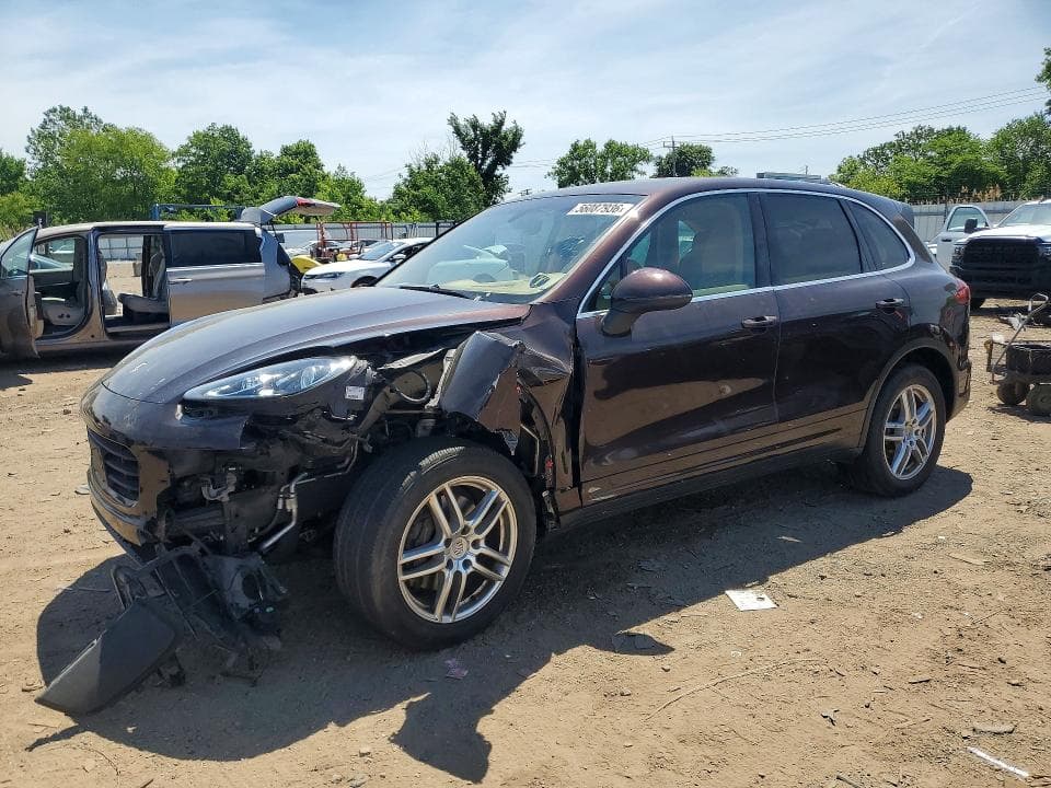 2016 PORSCHE CAYENNE - 1