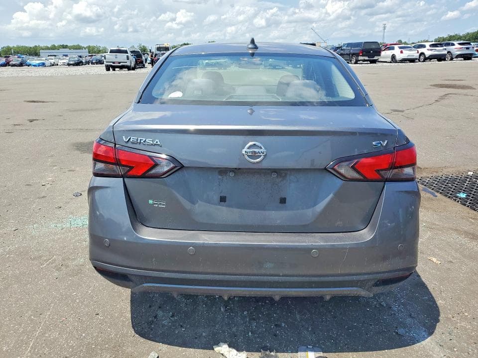 2021 NISSAN VERSA SV 6