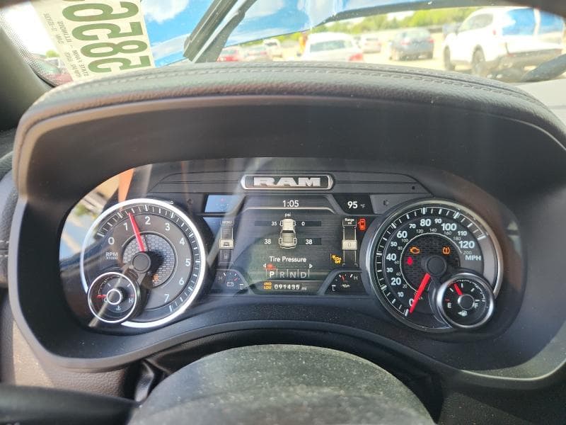 2023 RAM 1500 LARAMIE 9