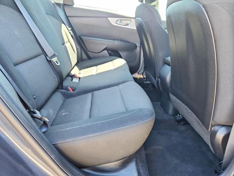 2023 KIA FORTE LX 10