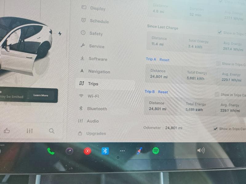 2026 TESLA Y 9