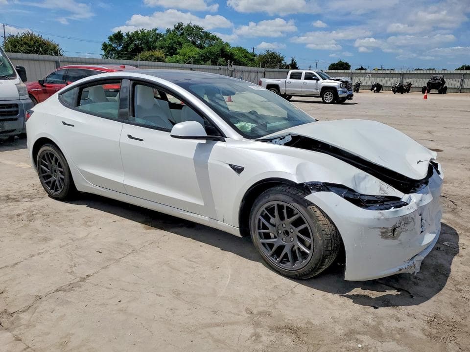 2026 TESLA MODEL 3 4