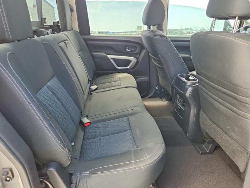 2017 NISSAN TITAN S 10