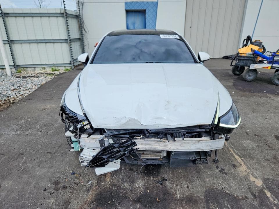 2021 HYUNDAI SONATA LIMITED 5