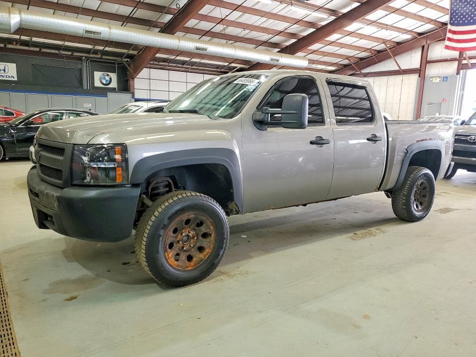 2012 CHEVROLET SILVERADO - 1