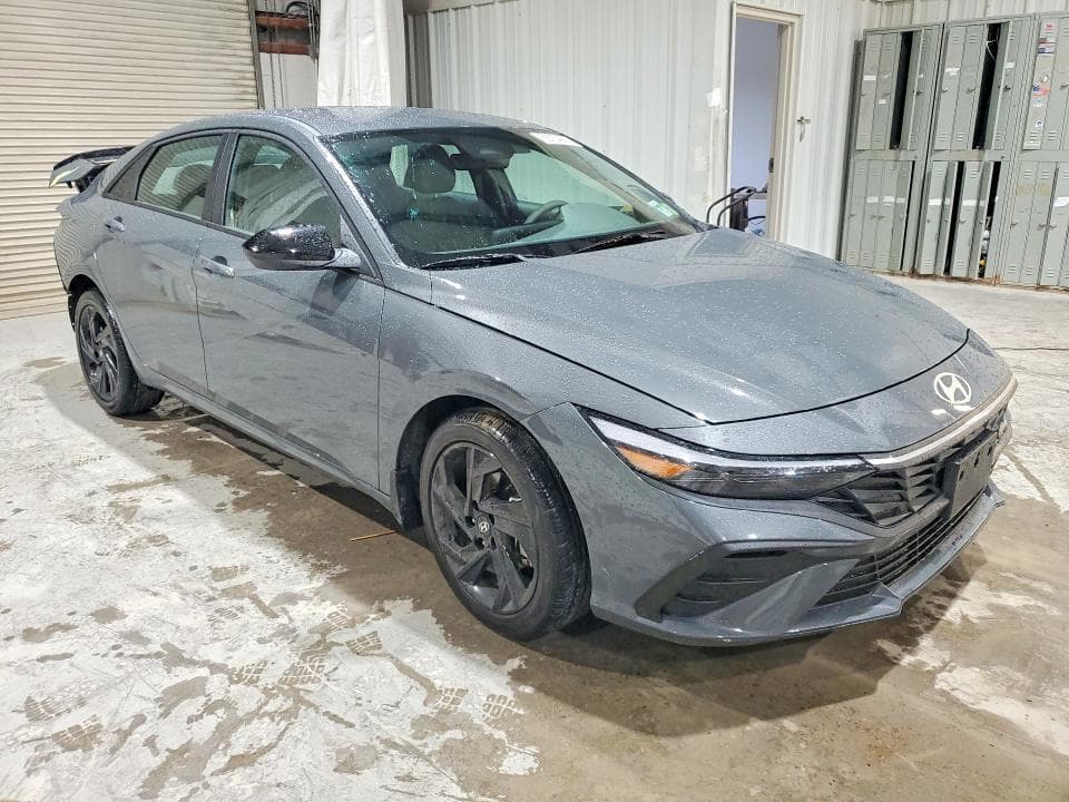 2026 HYUNDAI ELANTRA SEL SPORT 4