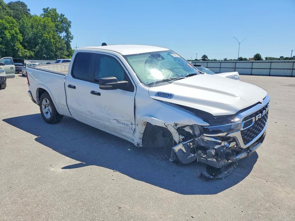 2025 RAM 1500 BIG HORN 4