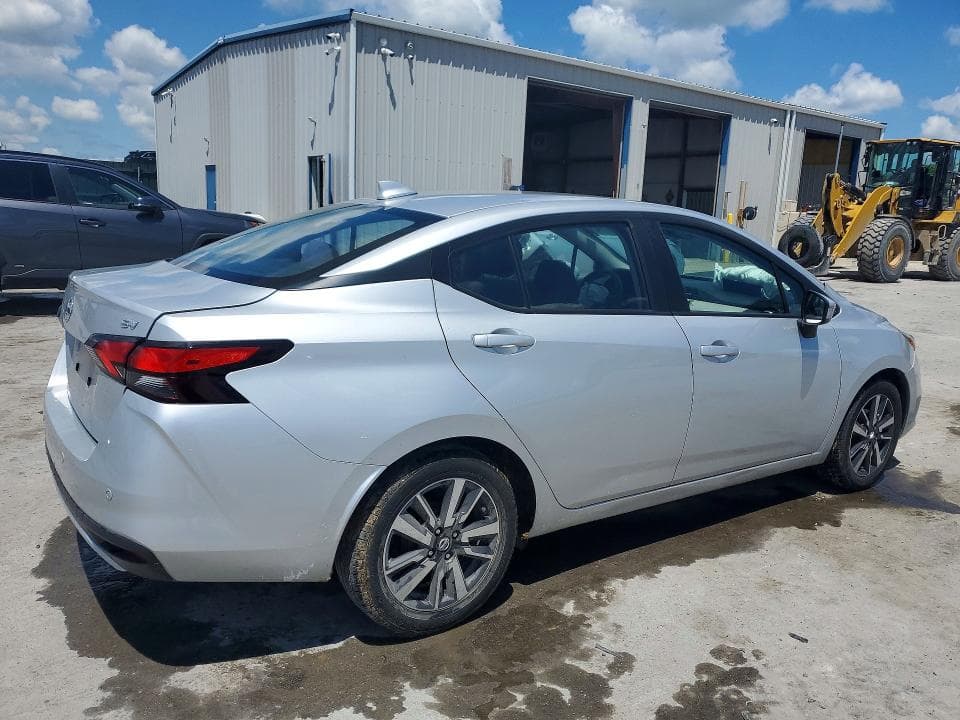 2021 NISSAN VERSA SV 3