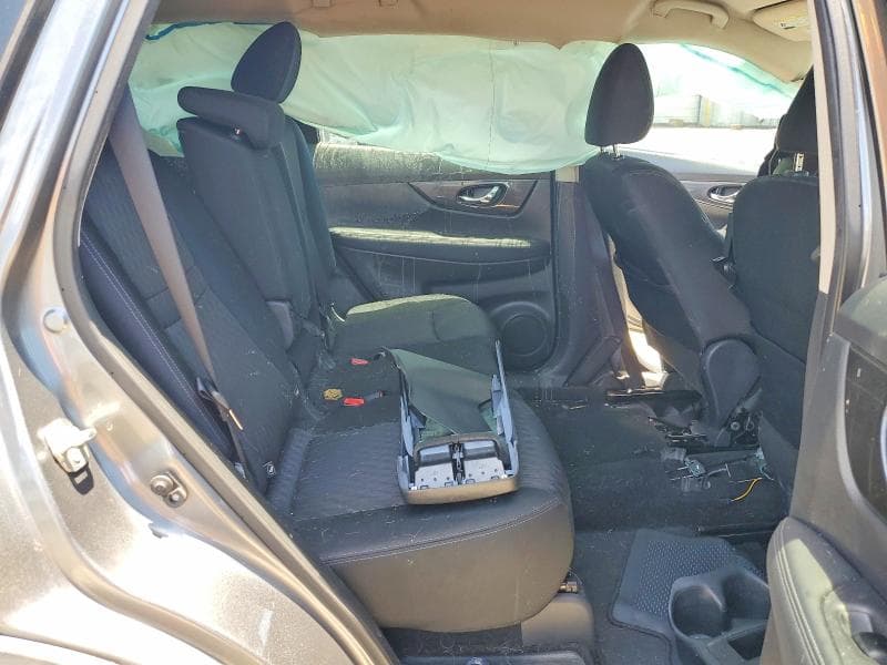 2018 NISSAN ROGUE S 11