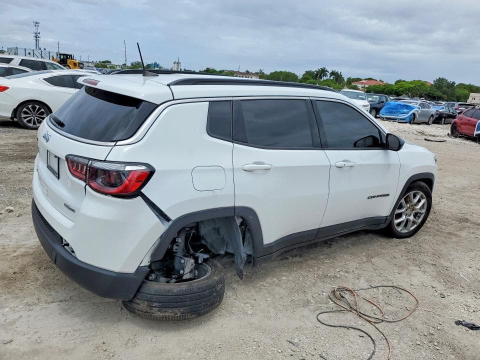 2024 JEEP COMPASS LATITUDE LUX 3