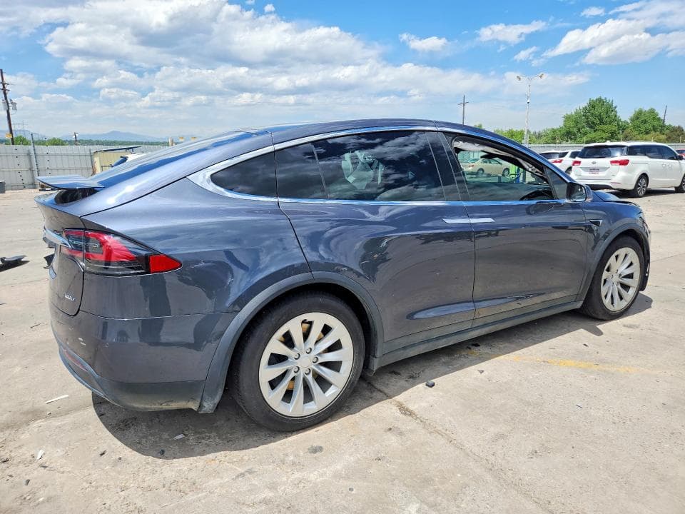 2018 TESLA MODEL X 3