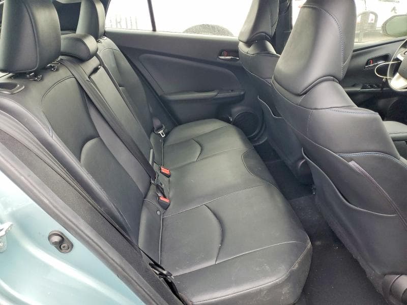 2017 TOYOTA PRIUS THREE TOURING 10