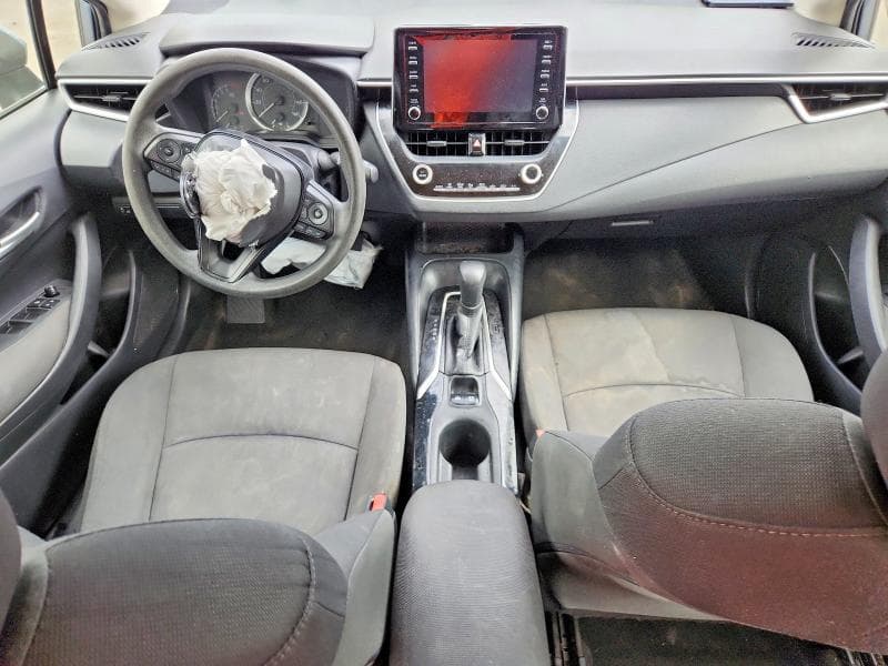 2020 TOYOTA COROLLA LE 8