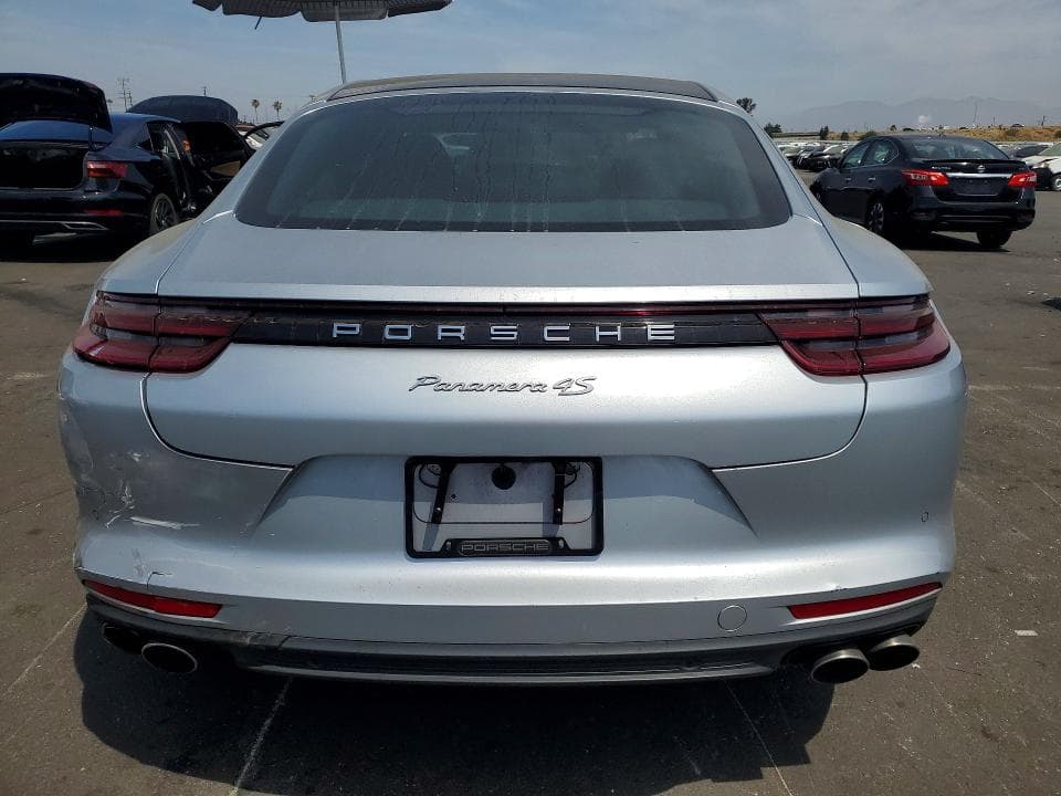 2017 PORSCHE PANAMERA 4S 6