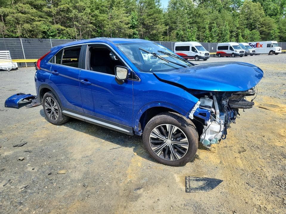2019 MITSUBISHI ECLIPSE CROSS SE 4