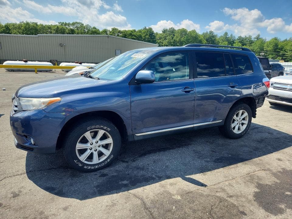 2013 TOYOTA HIGHLANDER - 1