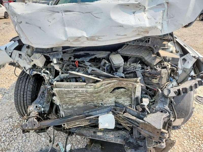 2019 HYUNDAI SANTA FE SE 11