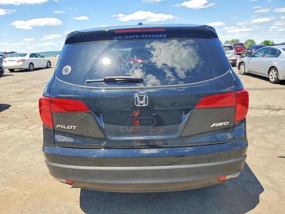 2017 HONDA PILOT EX 6