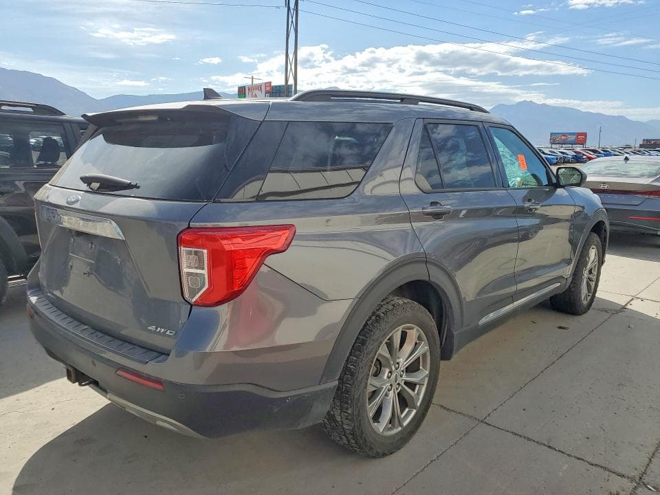 2021 FORD EXPLORER XLT 3