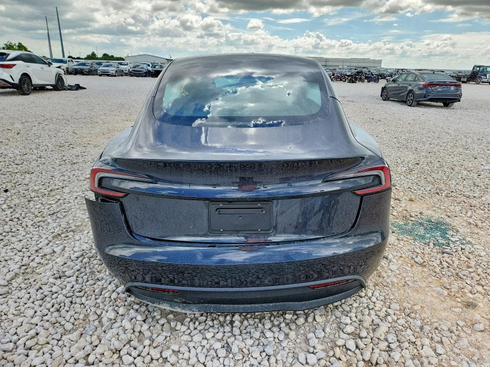 2026 TESLA MODEL 3 6