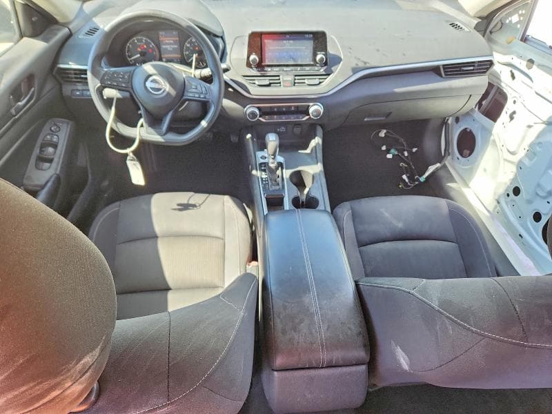 2024 NISSAN ALTIMA 4 D 8
