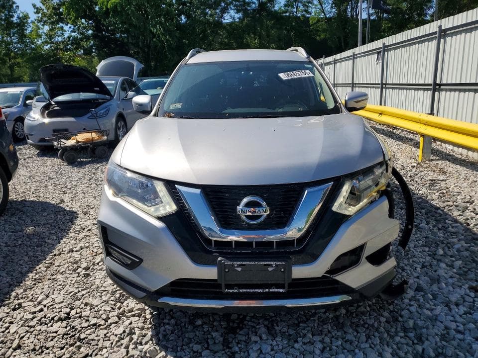 2017 NISSAN ROGUE SV 5