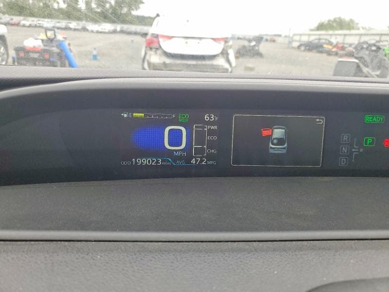 2020 TOYOTA PRIUS LIMITED 9