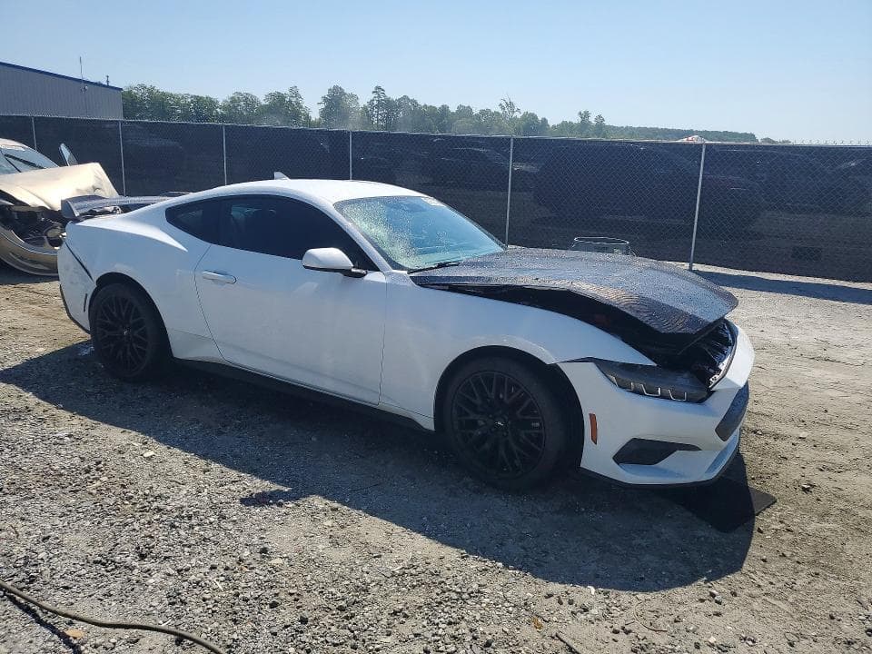 2024 FORD MUSTANG 4