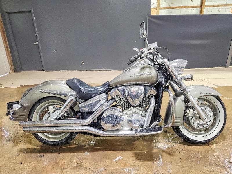 2009 HONDA VTX CYCLE