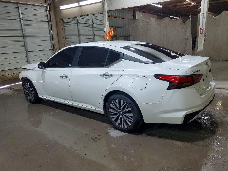 2023 NISSAN ALTIMA SV 2