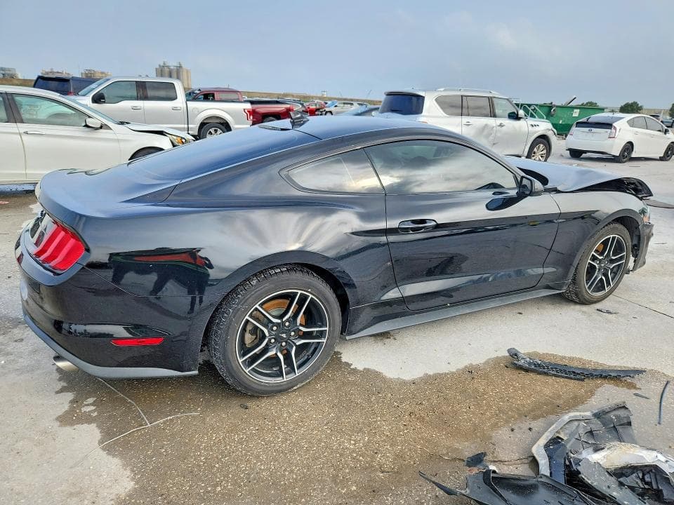 2022 FORD MUSTANG 3