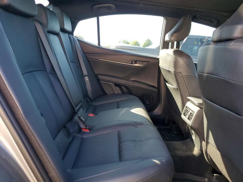 2026 TOYOTA CAMRY XSE 10