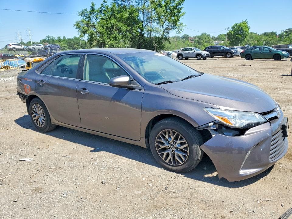 2017 TOYOTA CAMRY LE 4