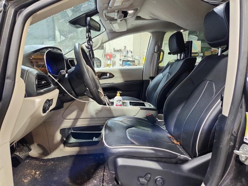 2023 CHRYSLER PACIFICA LIMITED 7