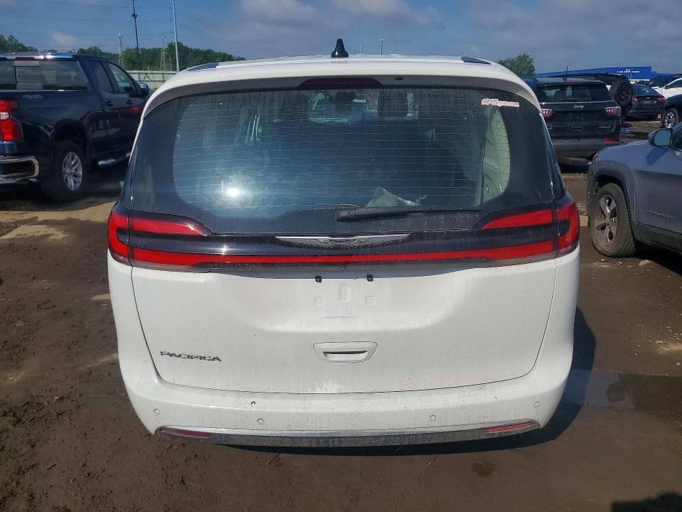 2024 CHRYSLER PACIFICA TOURING L 6