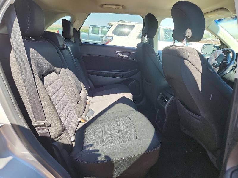 2018 FORD EDGE SE 10