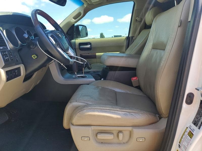 2017 TOYOTA SEQUOIA PLATINUM 7