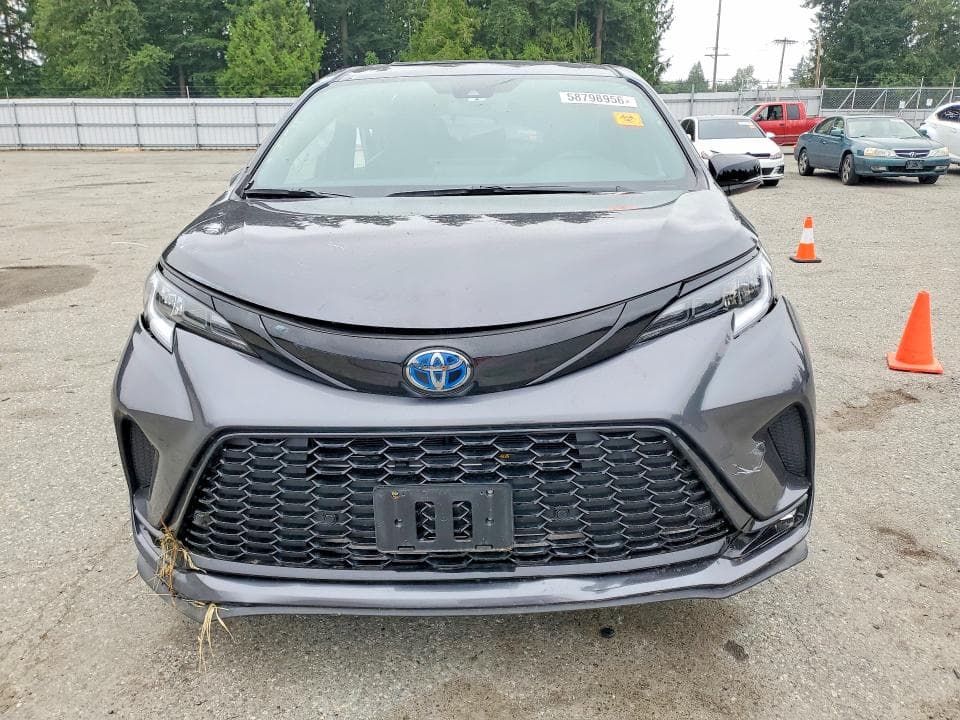 2025 TOYOTA SIENNA XSE 7-PASSENGER 5