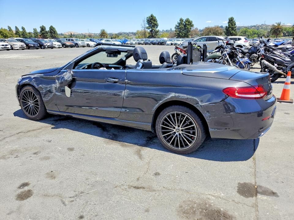 2020 MERCEDES-BENZ C 300 2