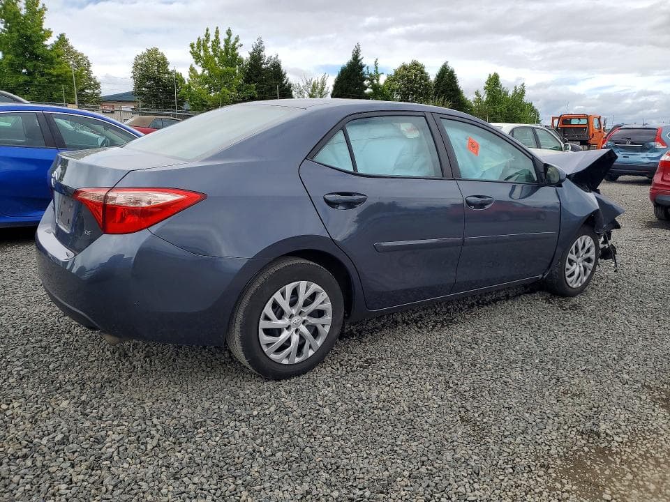 2018 TOYOTA COROLLA LE 3