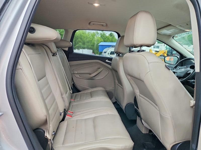 2017 FORD ESCAPE SE 11