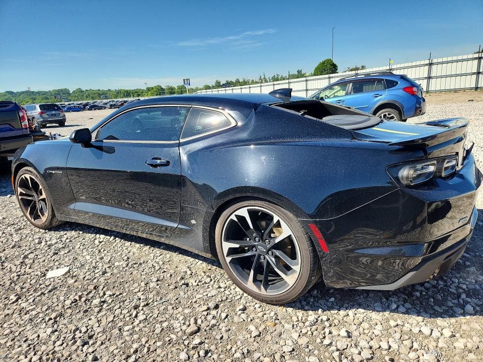 2021 CHEVROLET CAMARO LT 2