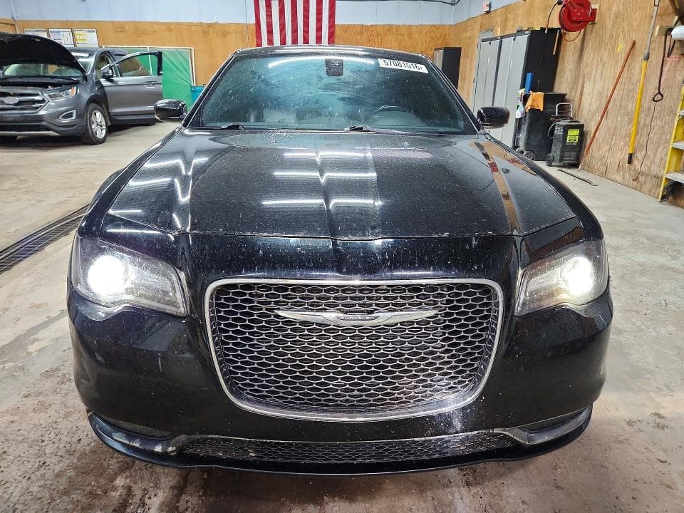 2017 CHRYSLER 300 S 5