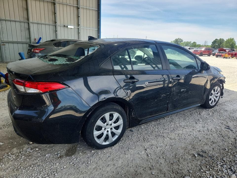 2022 TOYOTA COROLLA LE 3