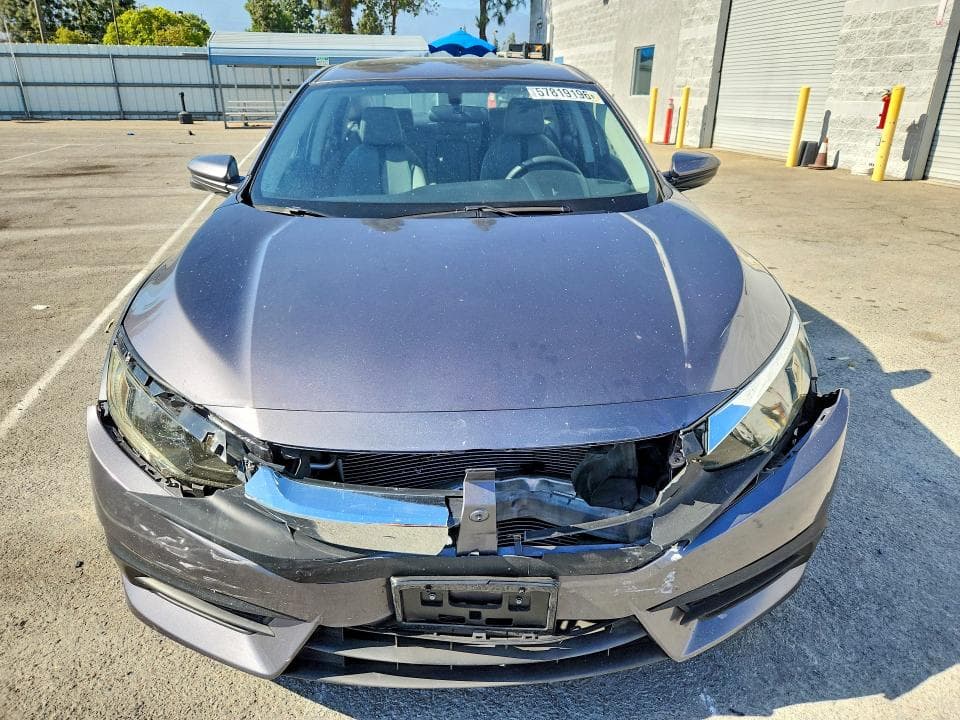 2018 HONDA CIVIC EX 5