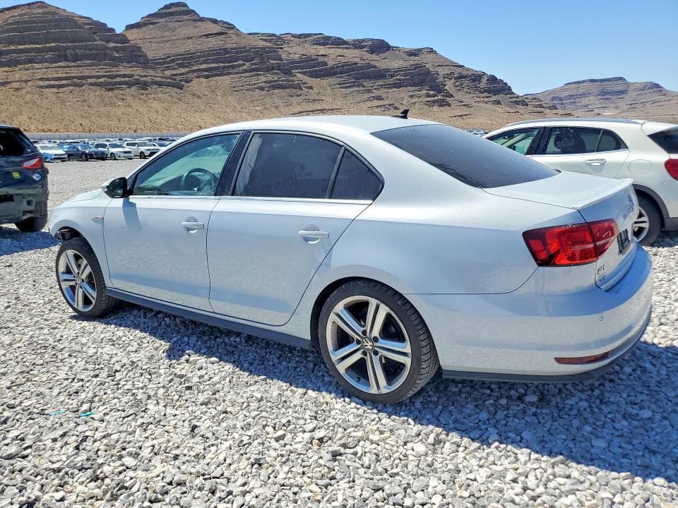 2017 VOLKSWAGEN JETTA GLI 2