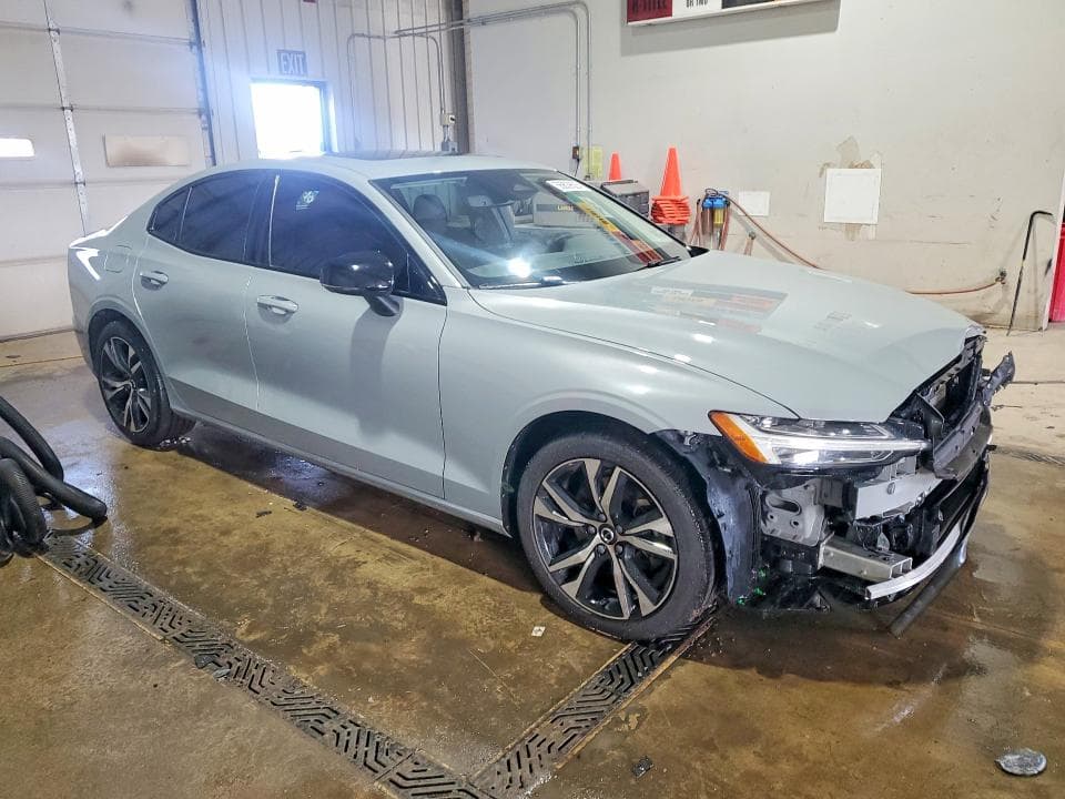 2025 VOLVO S60 CORE 4